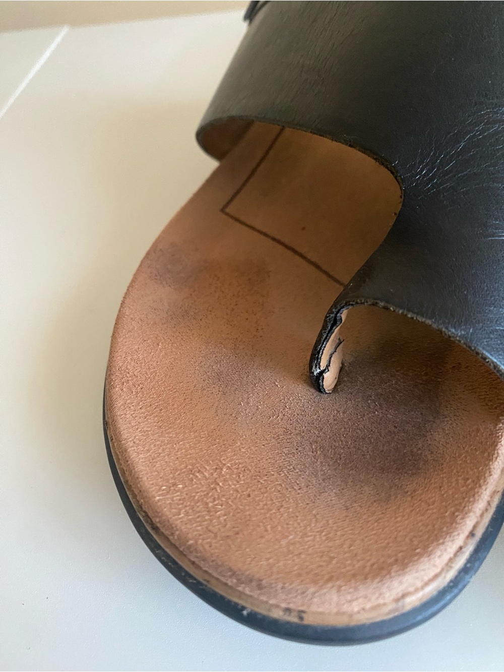Vionic Cindy Black Leather Toe Ring Slide Sandals Orthotic Comfort US 12 - Picture 10 of 12